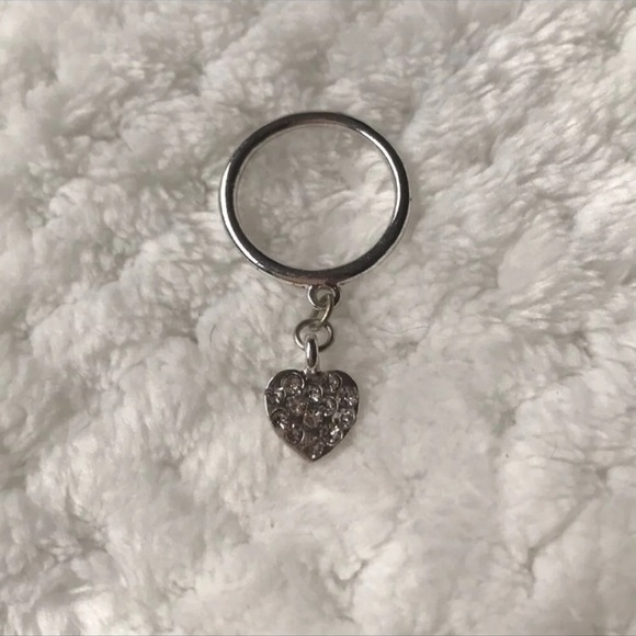 Heart charm ring - Picture 3 of 8